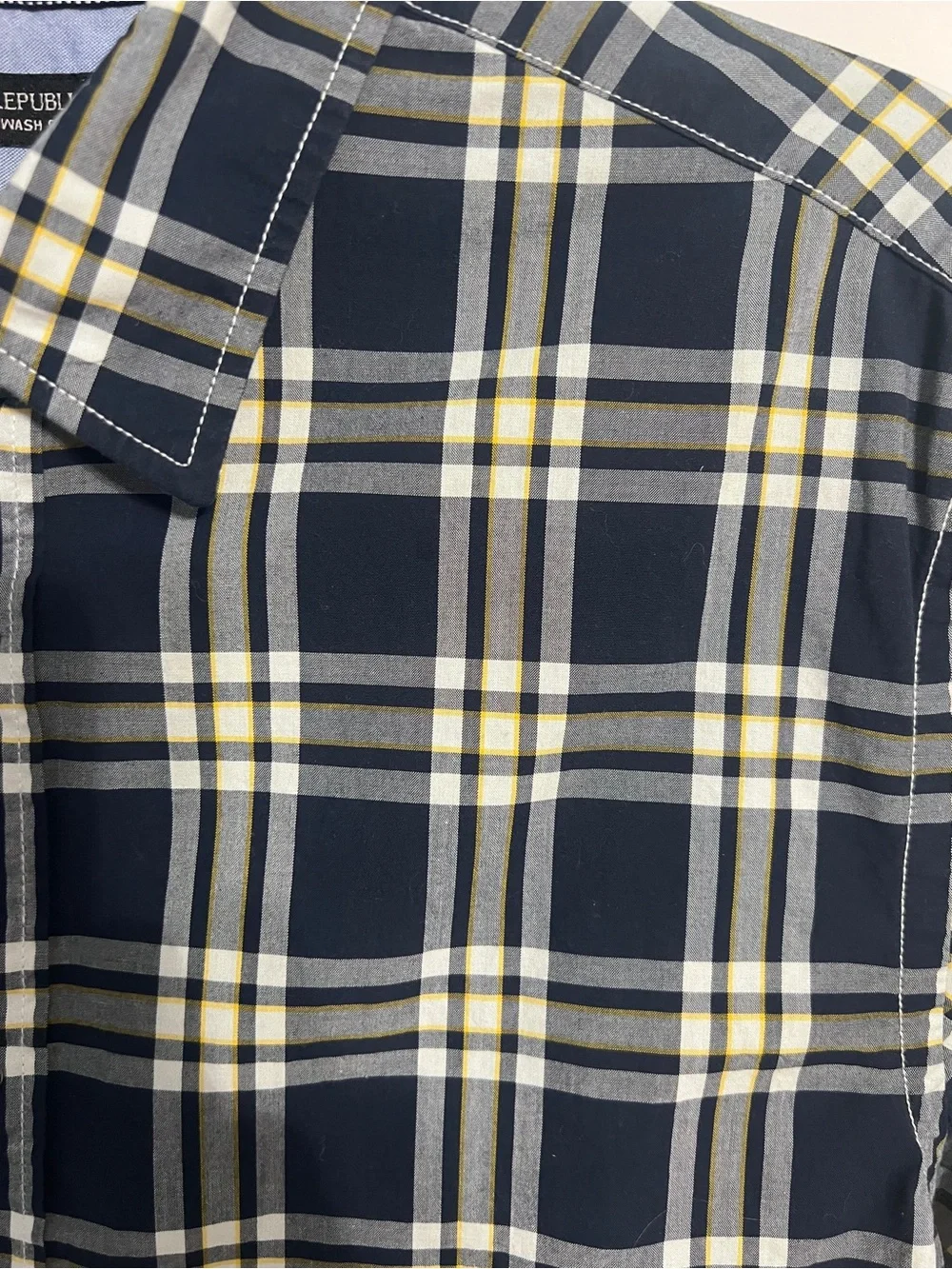Banana Republic Men’s Navy and White Plaid Button-Down Shirt